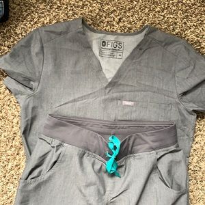 Figs scrubs set: graphite grey XS